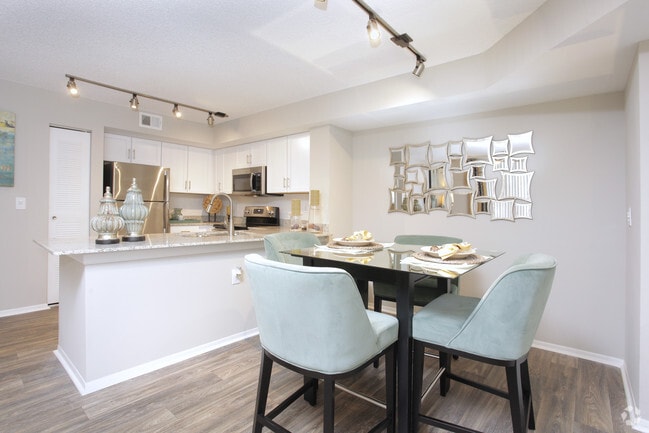 Photo - The Lakes at Deerfield