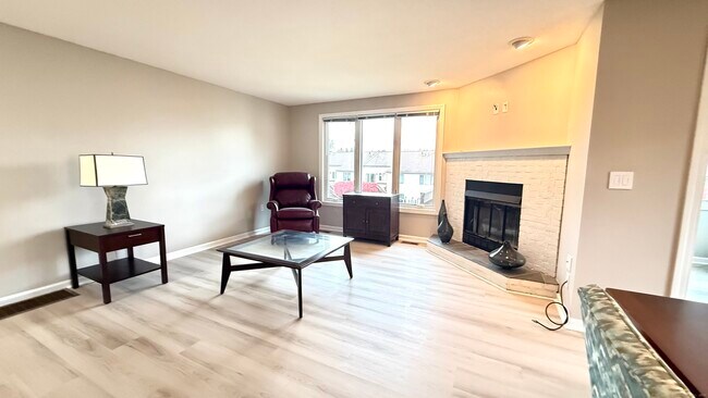 Photo - 20 Arthur Dr Unit 3