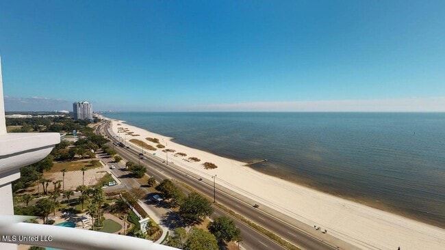 Photo - 2228 Beach Dr Unidad 1304