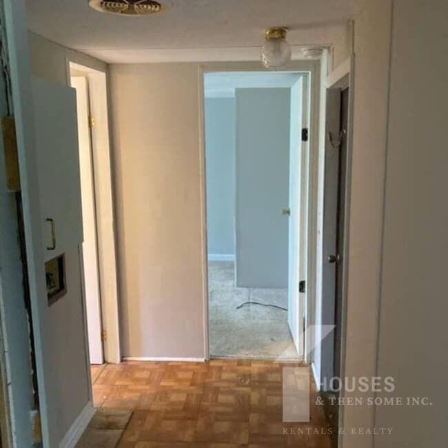 Photo - 130 Rooker Ln