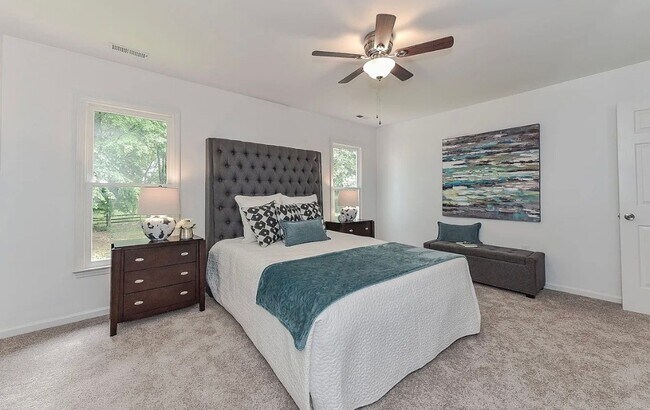 Photo - 5610 Vandora Dr