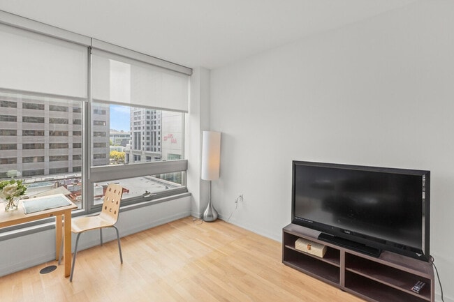 Photo - 666 Folsom St Unidad ID1264183P