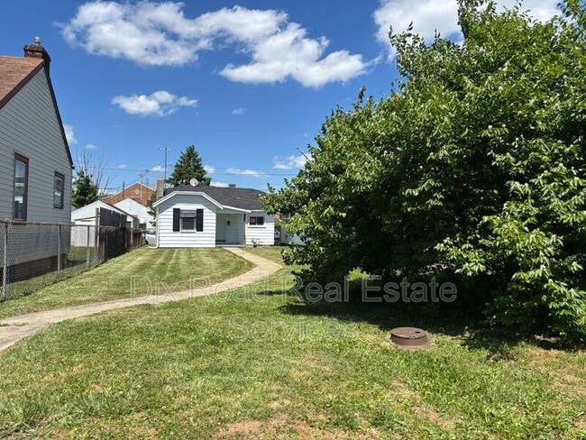 Photo - 1324 Campbell Ave