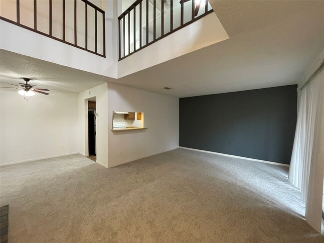 Building Photo - 3909 Tanglewilde St Unit 3909