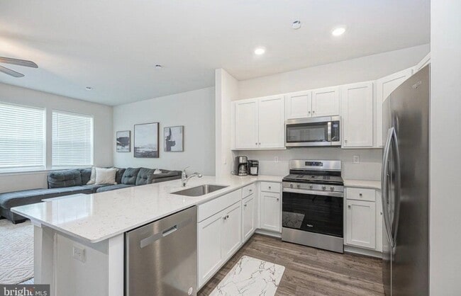 Photo - 321 Mazzeo Dr