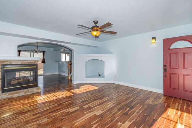 Photo - HUGE Wagon Trails 4BD/3.5BA with A/C!
