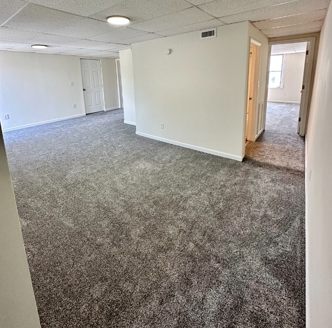 Photo - 136-38 S Nicholas St