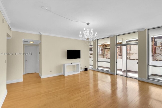 Photo - 700 Biltmore Way Unit 306