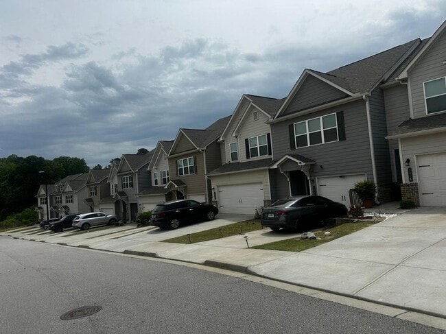 Building Photo - 3618 Acorn Dr