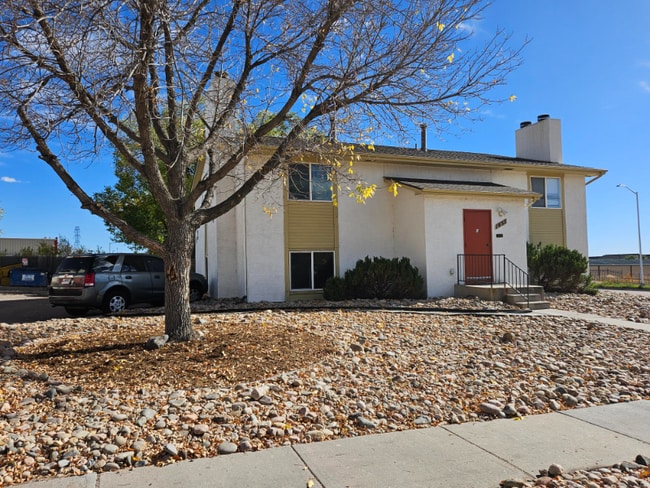 Building Photo - 1855 Zebulon Dr