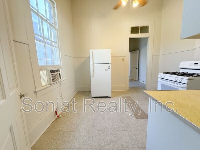 Photo - 2657 Ursuline Ave