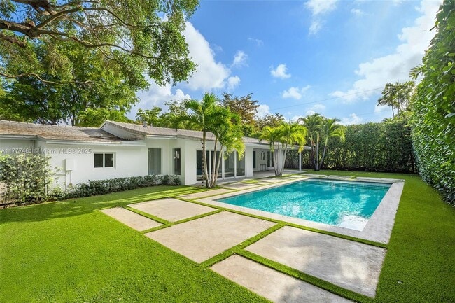 Photo - 1428 Trillo Ave