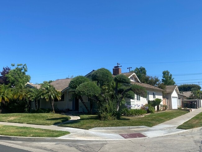 Photo - Pool Home in Orange for Lease