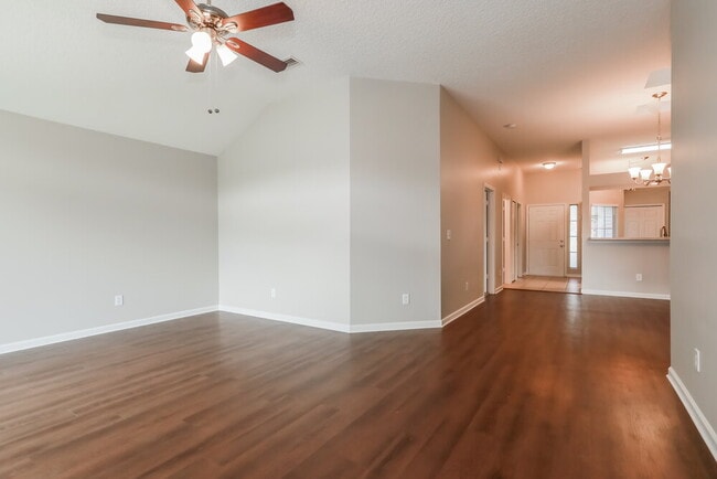 6067 Fillyside Trail