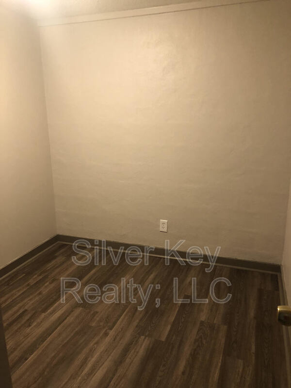 Photo - 1426-1432 Niles Ferry Rd Unit 8