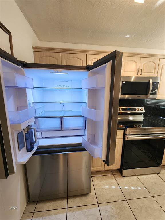 Photo - 119 Hidden Court Rd