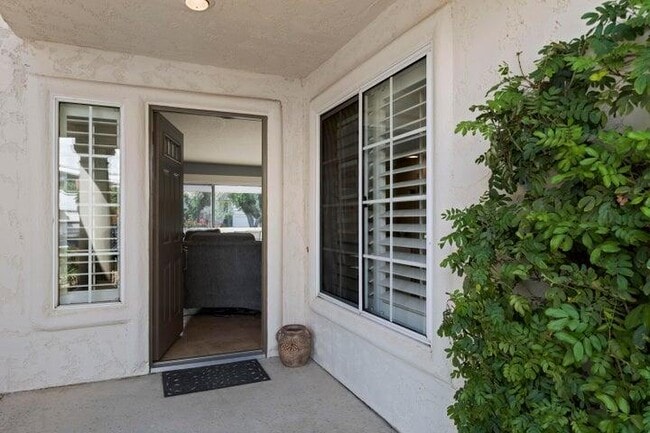 Photo - 199 Desert Falls Dr E