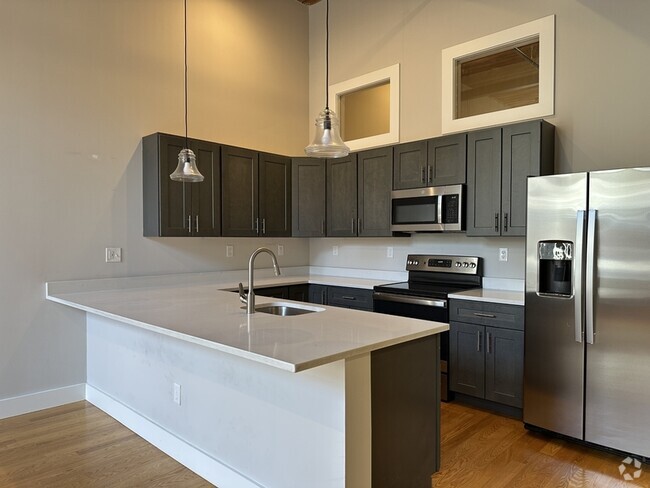 Building Photo - 1665 Main St Unit A216 Rental