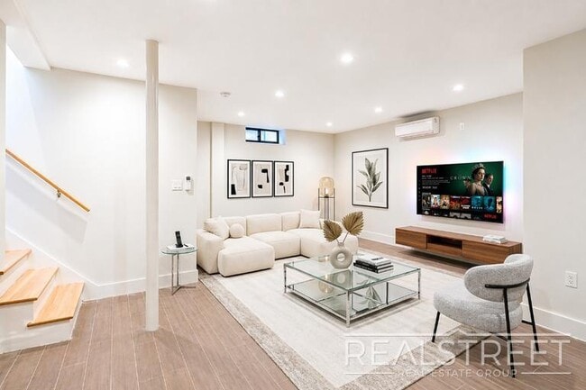 Photo - Spacious 2 Bed 1.5 Bath DUPLEX in Bed Stuy Unit 1A
