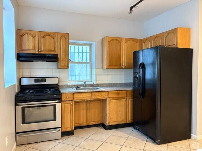 Building Photo - 466 Kennedy Blvd Unit 1G Rental