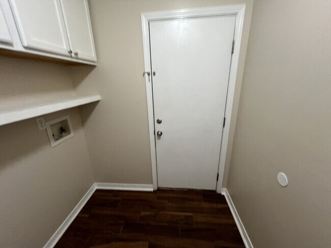 Photo - 309 Adams Dr