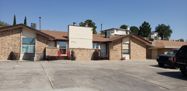 Front right unit. - 684 White Cliffs Dr Unit Apartment A