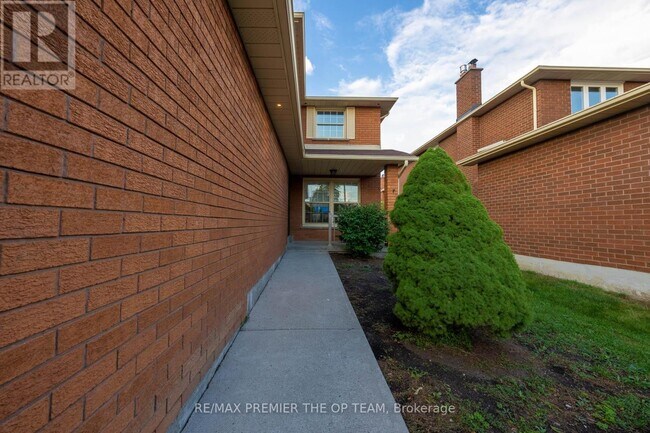 Photo - 79 Governor Crescent