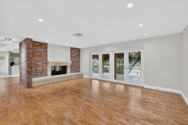 Photo - 2213 NE 16th St