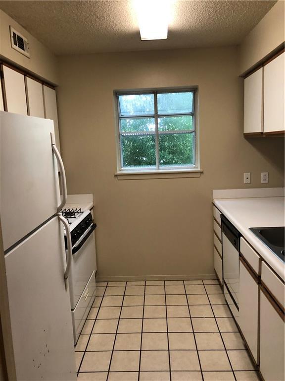 Photo - 609 W Adams St