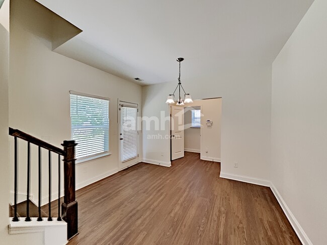 Photo - 179 Makenna Dr