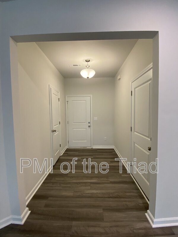 Photo - 4006 Beckton Trl