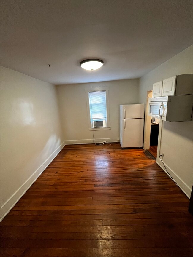 Photo - 774 Weaver St Unit 774-1 Weaver