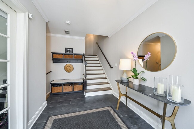 Photo - 460 Pennsylvania Ave