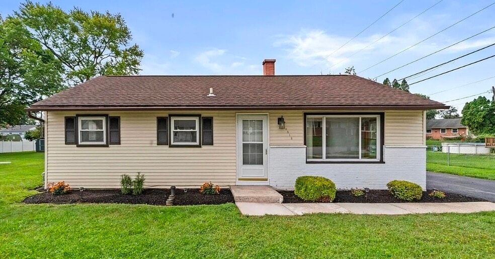 3818 Oakleigh Dr