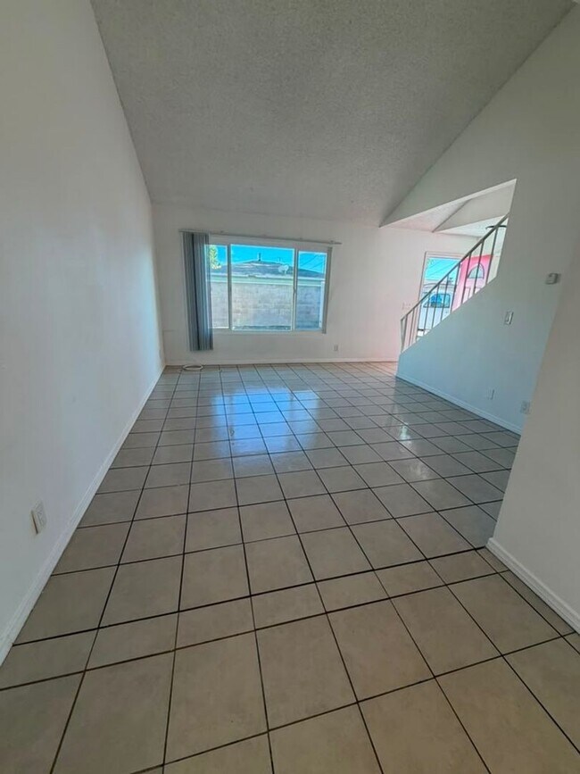7832 12th St Unit C