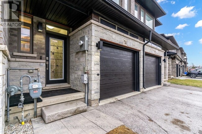 Photo - 74 Soho St