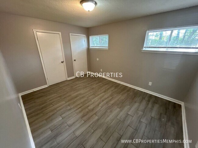 Photo - 3109 Radford Rd