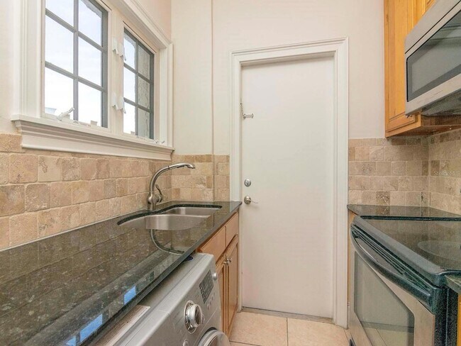 Photo - 2117 W Dekle Ave Unidad F1