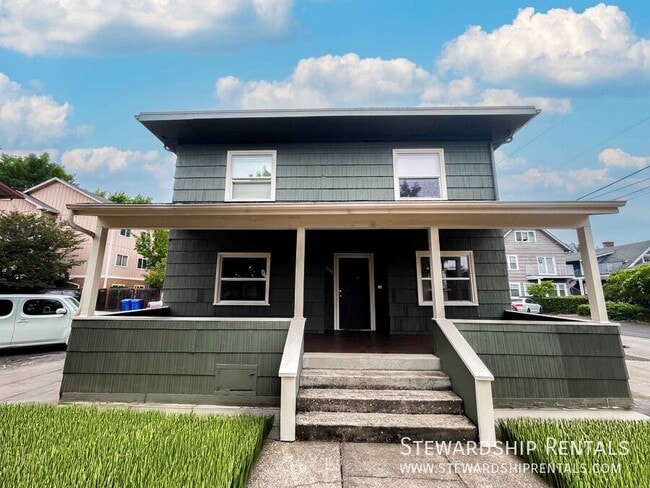 Photo - 1543 Ferry St Apartment