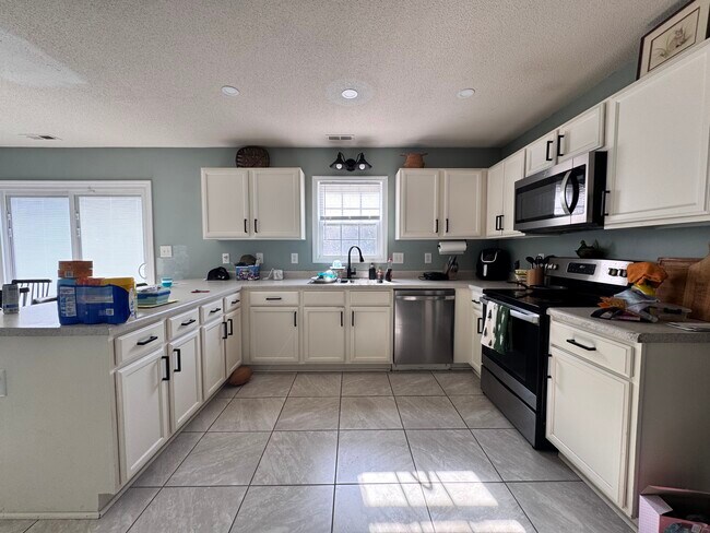 Photo - 101 Spain Dr