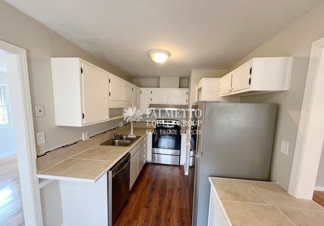 Photo - 2601 Dulaire Rd