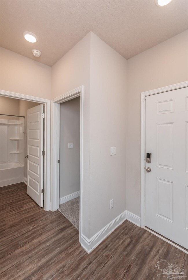 Photo - 7584 Burnside Lp