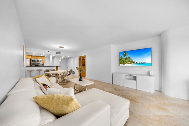 Photo - 1717 N Bayshore Dr Unidad ID1281848P