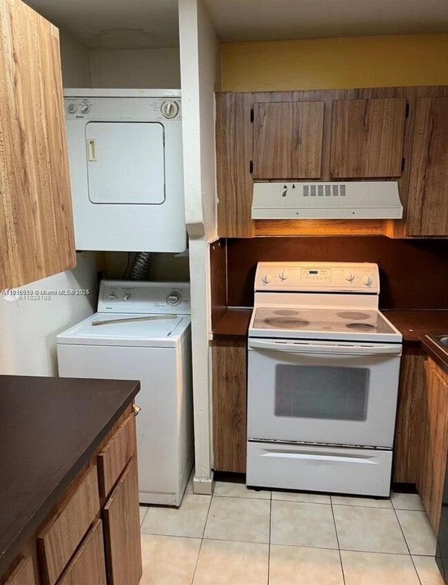 Photo - 440 E 23rd St Unidad 1305