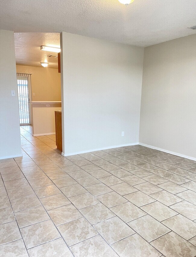 Photo - 4016 Moonlight Ave