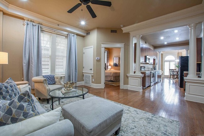 Photo - 612 Center St Unidad 2