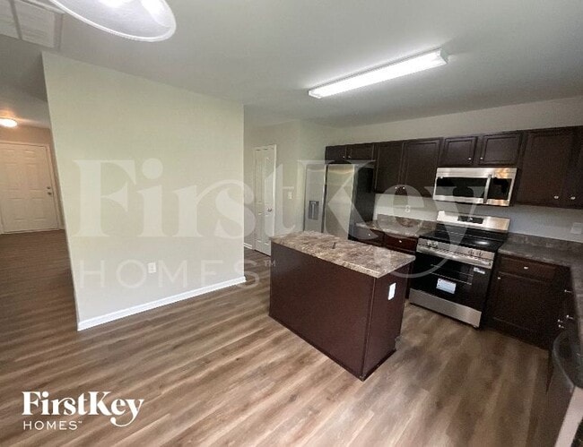 Photo - 1800 Eastway Dr