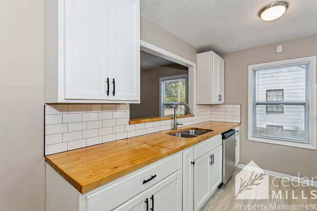 Photo - 4 Bedroom w/ a Basement!