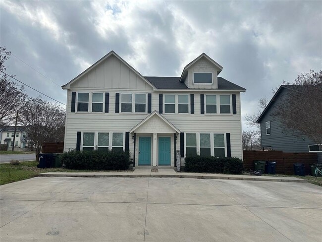 Photo - 813 Northington St