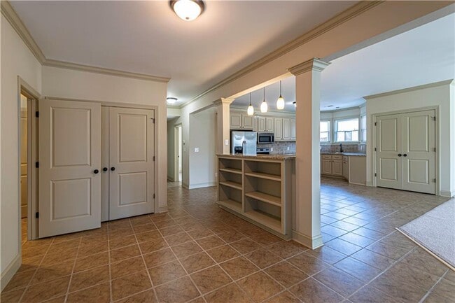 Photo - 2050 Oak Grove Rd NE